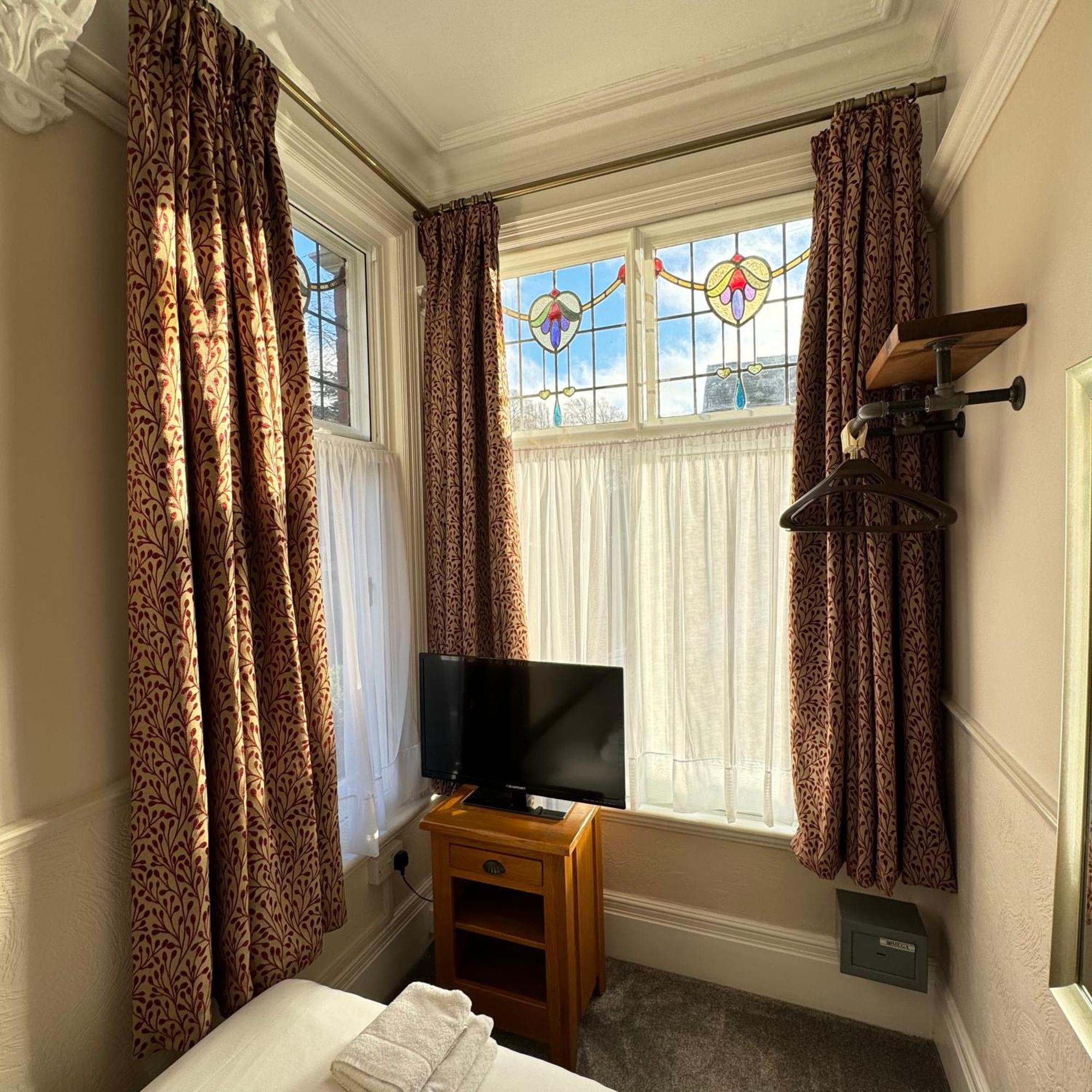 Fairlawns Guest House Banbury Bagian luar foto