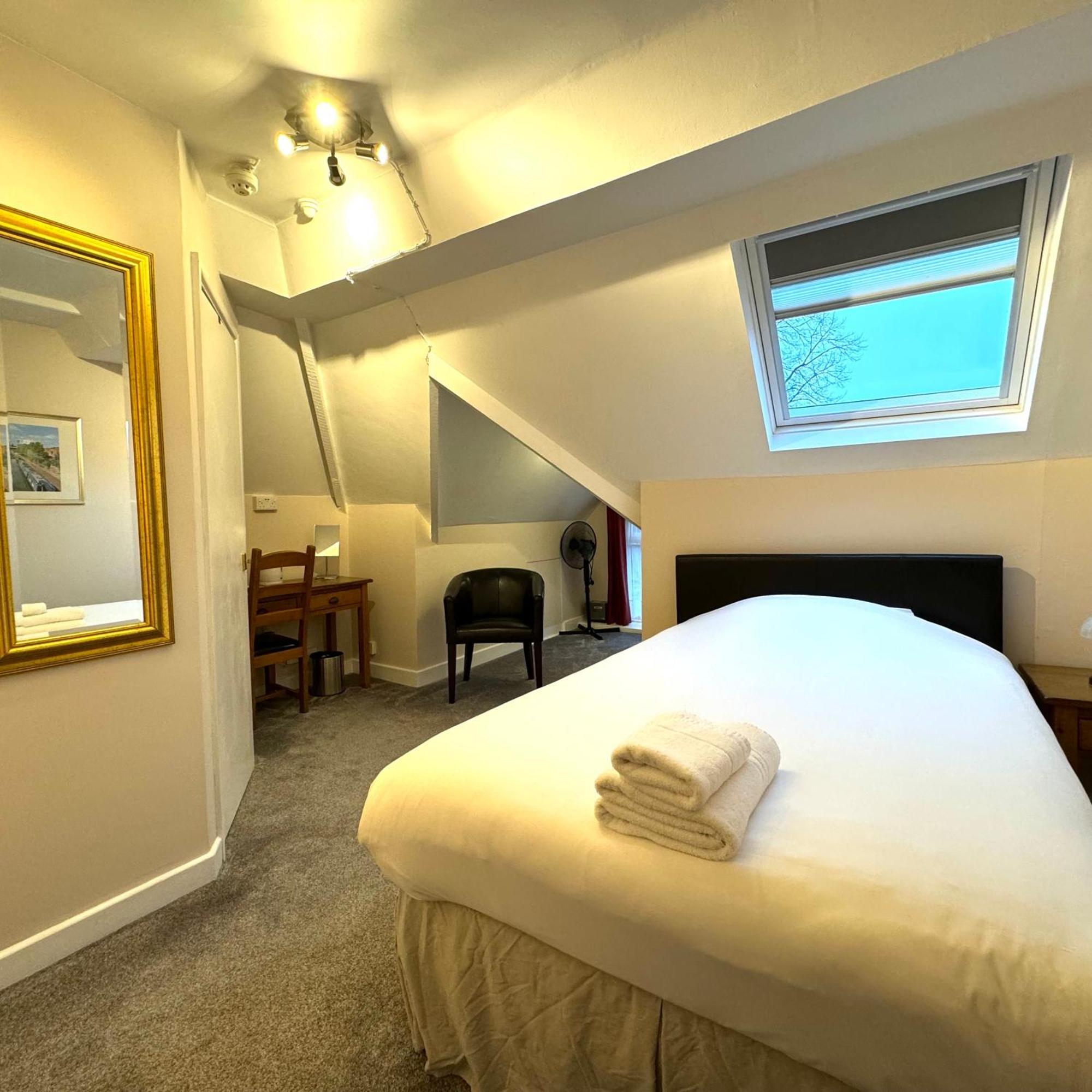 Fairlawns Guest House Banbury Bagian luar foto